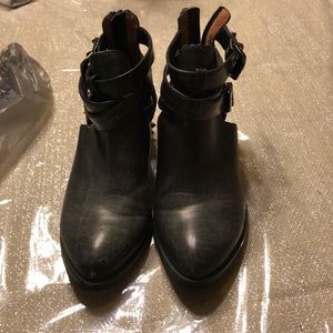 Jeffery Campbell Urban Outfitters size 6